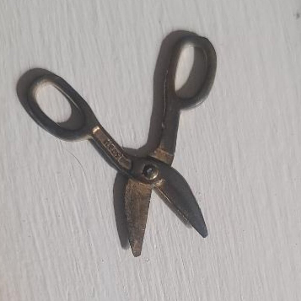 ✂️ Intercast Dollhouse Miniatures Tin Snips Scissors Tool - Vintage Doll House